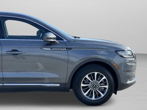 Certified 2023 Lincoln Nautilus FWD w/ Premium Package image 12