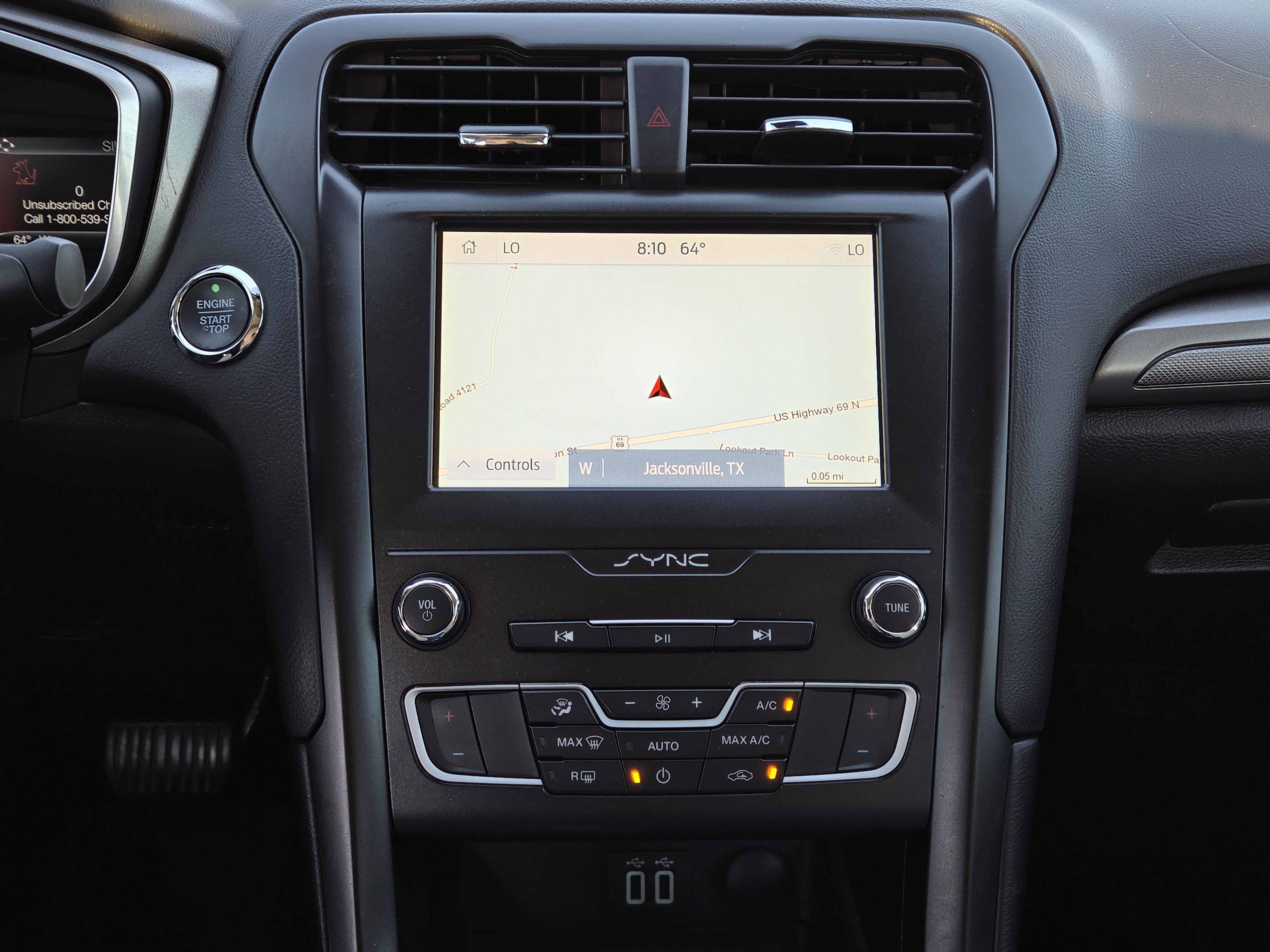 Used 2019 Ford Fusion SE w/ Equipment Group 151A FWD image 12