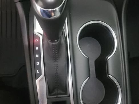 Used 2019 Chevrolet Equinox LT FWD image 25