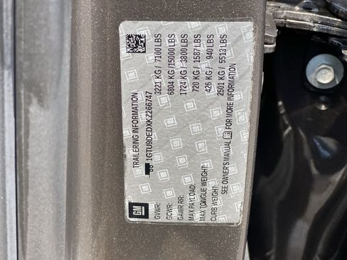 Used 2019 GMC Sierra 1500 SLT w/ SLT Premium Plus Package AWD/4WD image 28