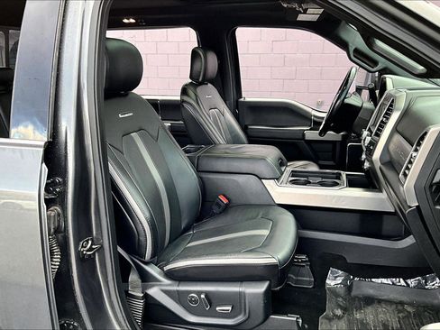 Used 2019 Ford F250 Platinum w/ Platinum Ultimate Package image 7