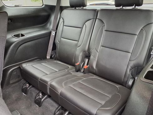 Used 2023 GMC Acadia SLT image 8