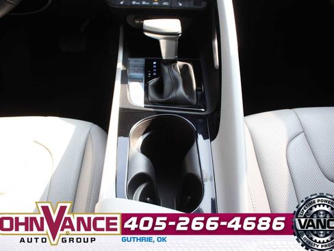 Used 2024 Hyundai Elantra Limited image 26