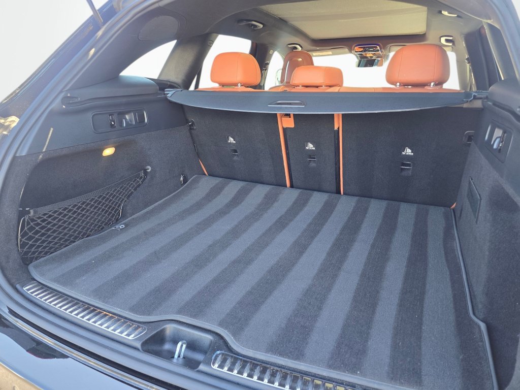 Used 2023 Mercedes-Benz GLC 300 4MATIC w/ Pinnacle Trim Package image 22