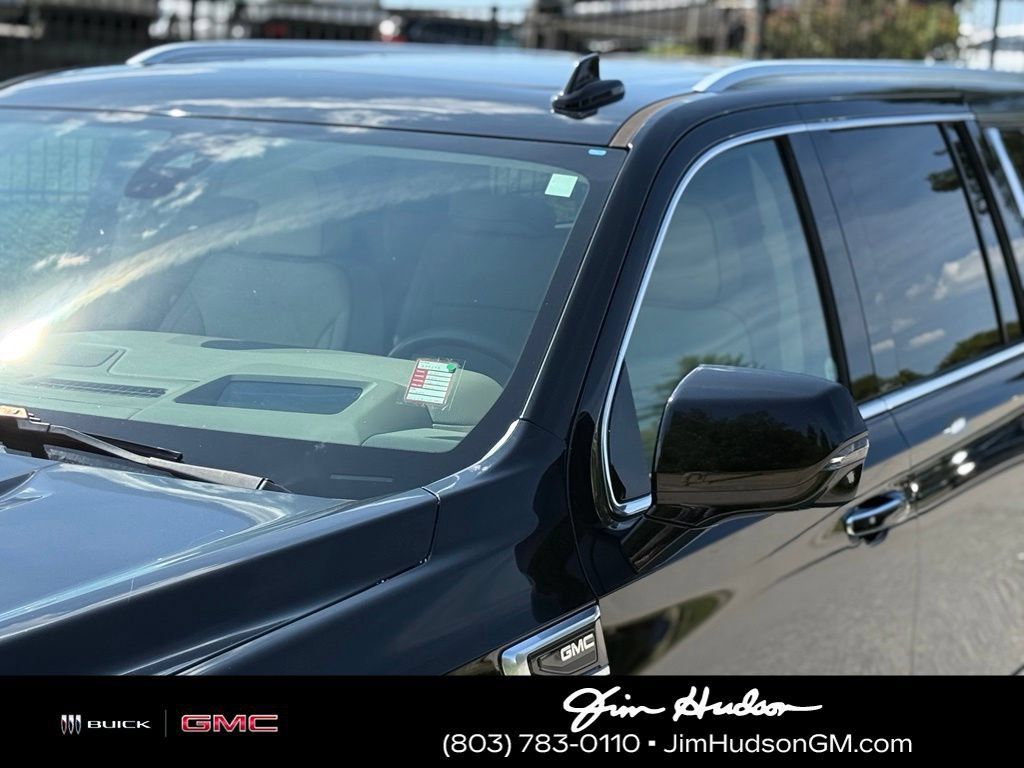 Used 2021 GMC Yukon XL Denali w/ Denali Premium Package AWD/4WD image 11