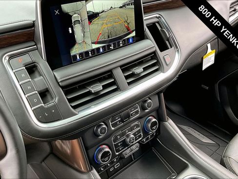 Used 2023 Chevrolet Suburban High Country AWD/4WD image 16