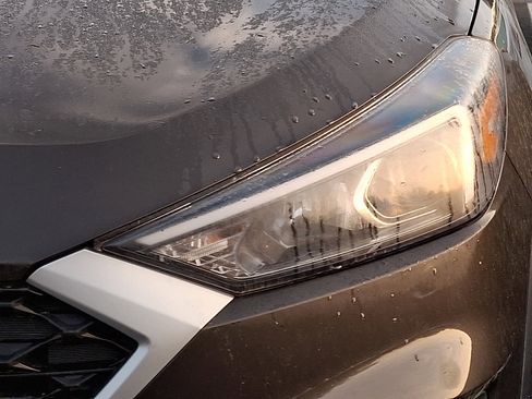 Used 2020 Hyundai Tucson SE image 9