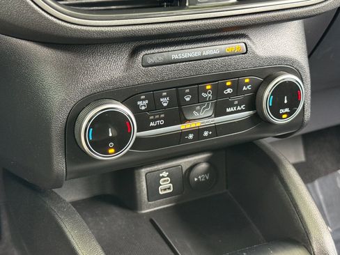 Used 2024 Ford Escape Active FWD image 22