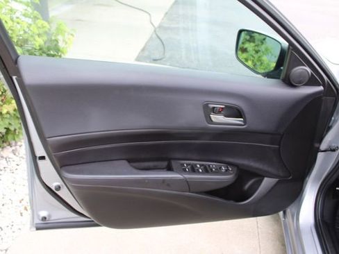 Used 2019 Acura ILX image 17