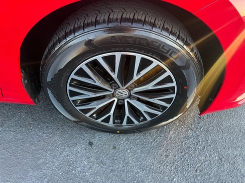 Used 2019 Volkswagen Jetta SEL image 8