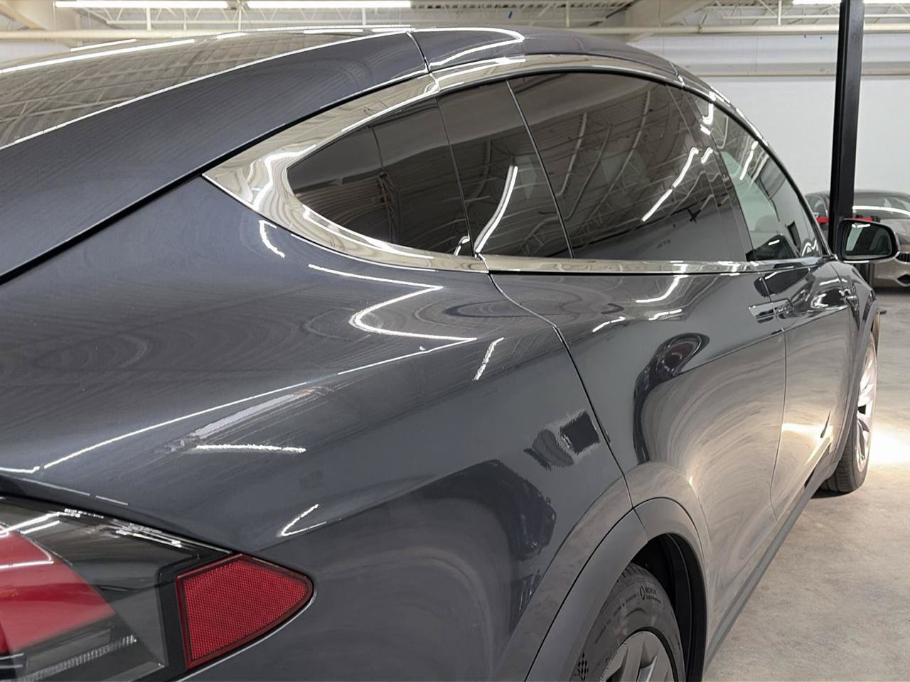 Used 2018 Tesla Model X 75D AWD/4WD image 8