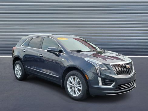 Used 2022 Cadillac XT5 Luxury FWD image 2