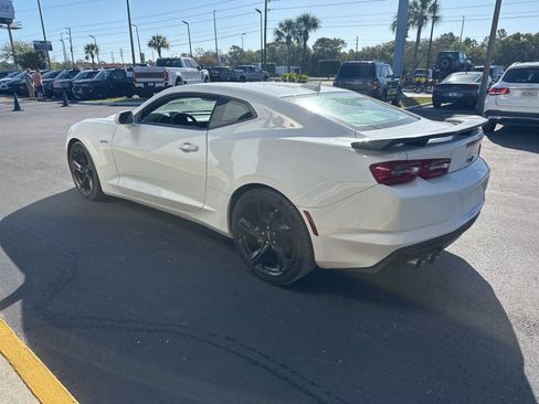 Used 2023 Chevrolet Camaro LT image 5