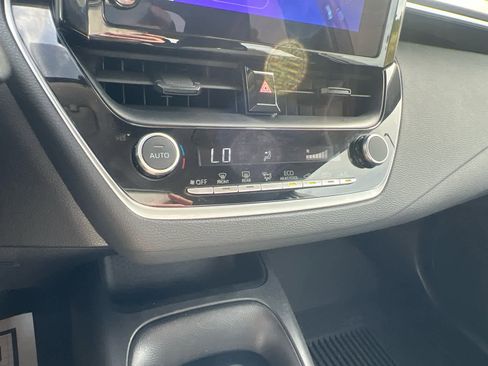 Used 2024 Toyota Corolla LE image 19