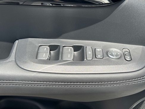 Used 2025 Acura ADX FWD image 22