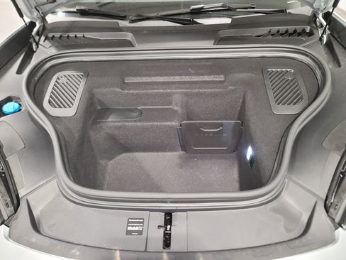 New 2026 Porsche Macan 4 Electric image 30