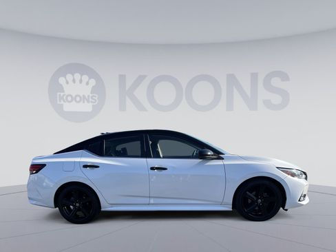 Used 2022 Nissan Sentra SR w/ Midnight Edition FWD image 8