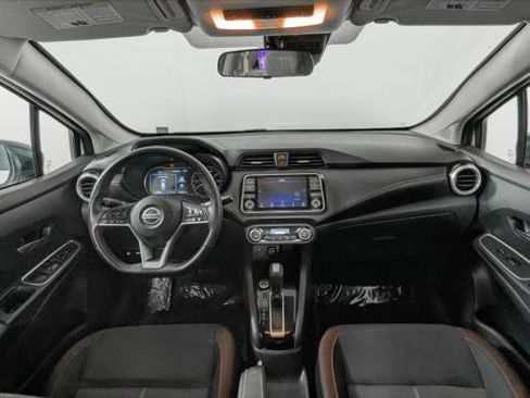 Used 2022 Nissan Versa SR FWD image 26