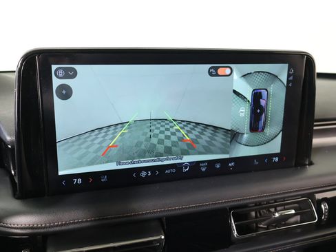 Used 2025 Lincoln Aviator AWD w/ Jet Appearance Package image 6