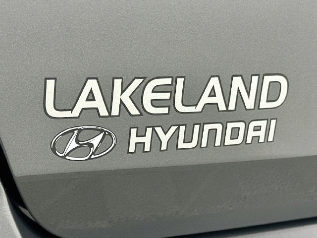 Used 2024 Hyundai Venue Limited FWD image 29