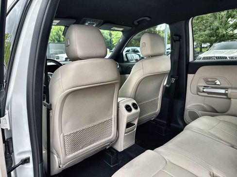 Used 2025 Mercedes-Benz GLB 250 image 18