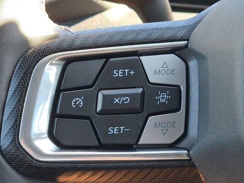 Used 2024 Ford Mustang Coupe image 27