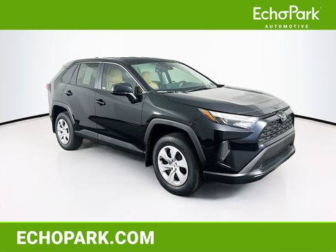 Used 2025 Toyota RAV4 LE image 1