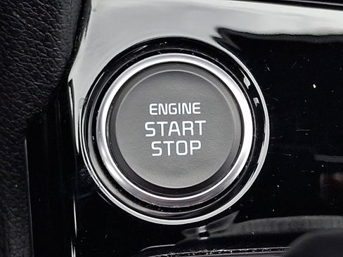 Used 2025 Kia Sportage X-Line image 24