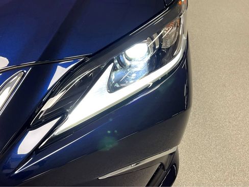 Certified 2025 Lexus ES 350 w/ Premium Package FWD image 36