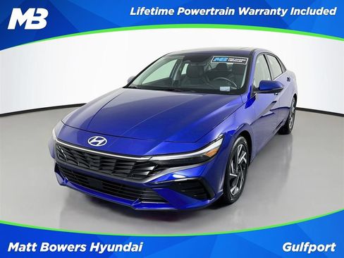 Used 2025 Hyundai Elantra Limited FWD image 1