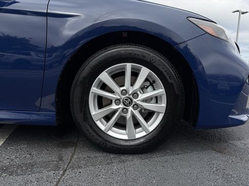 Used 2025 Toyota Camry SE image 33