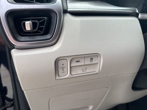 Used 2022 Kia Sorento EX w/ Panoramic Sunroof Package image 6