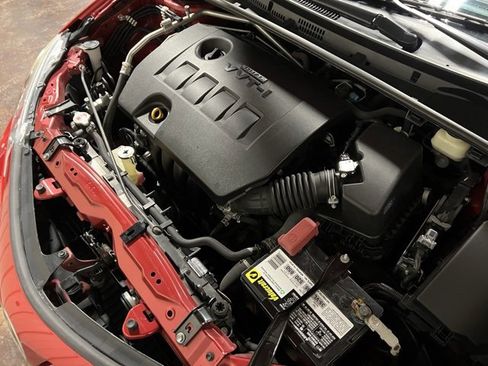 Used 2019 Toyota Corolla L image 40