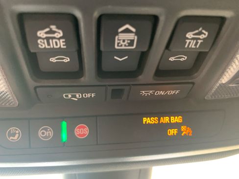 Used 2023 Buick Enclave Essence w/ Experience Buick Package image 41