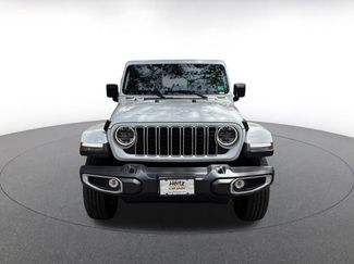 Used 2025 Jeep Wrangler Unlimited Sahara AWD/4WD video 2