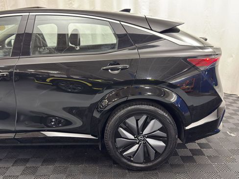 Used 2023 Nissan Ariya FWD image 3