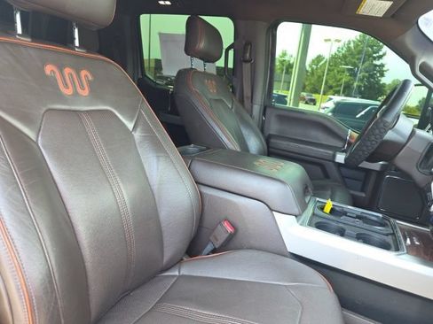 Used 2017 Ford F250 King Ranch w/ King Ranch Ultimate Package AWD/4WD image 12