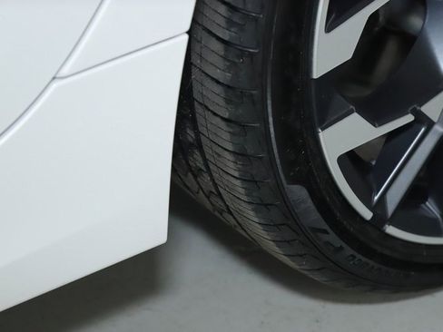 Certified 2025 BMW 330i xDrive Sedan w/ Premium Package image 36