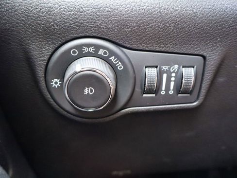 Used 2024 Jeep Compass Trailhawk image 21