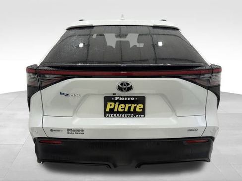 Used 2024 Toyota bZ4X XLE w/ Weather Package image 3