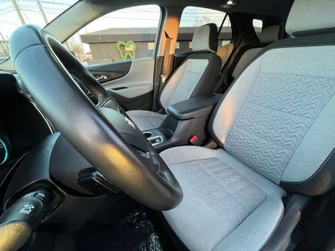 Used 2024 Chevrolet Equinox LT image 18