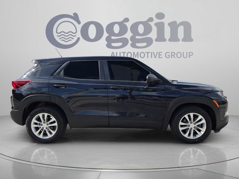 Used 2021 Chevrolet TrailBlazer LS FWD image 6
