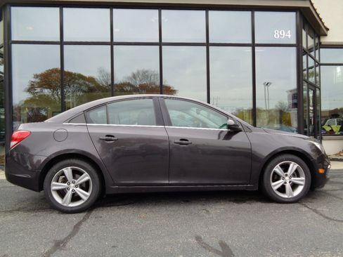 Used 2015 Chevrolet Cruze LT image 4