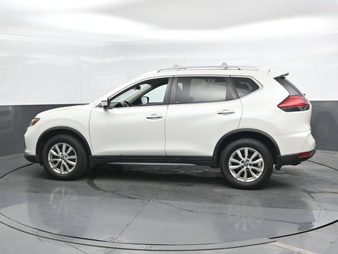 Used 2017 Nissan Rogue SV w/ SV Premium Package AWD/4WD image 7