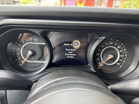 New 2025 Jeep Gladiator Willys image 19