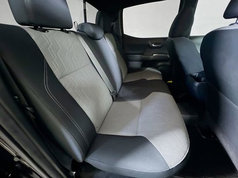 Certified 2023 Toyota Tacoma TRD Sport AWD/4WD image 24