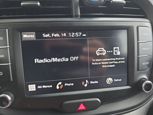 Certified 2025 Kia Soul LX w/ LX Technology Package image 11