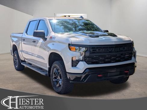 New 2026 Chevrolet Silverado 1500 Custom Trail Boss AWD/4WD image 1