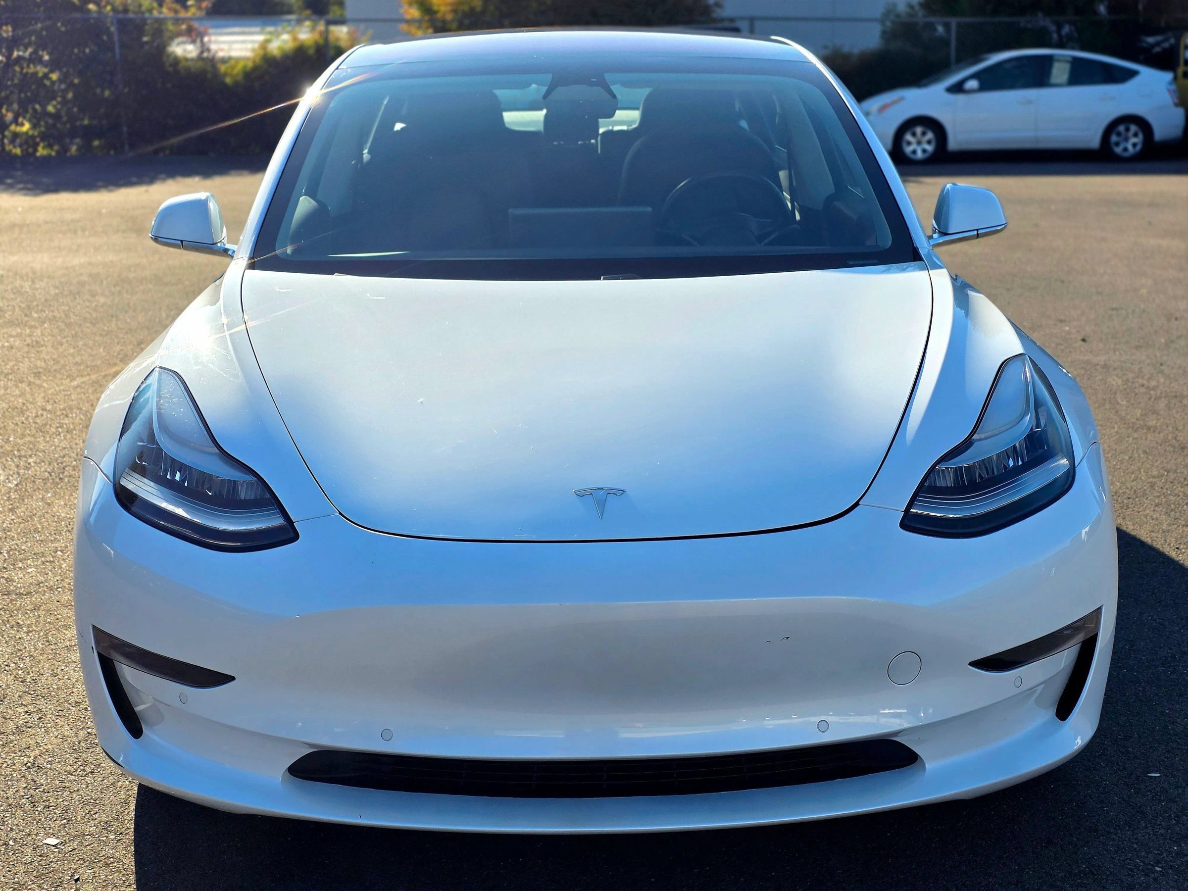 Used 2018 Tesla Model 3 Long Range AWD/4WD image 3