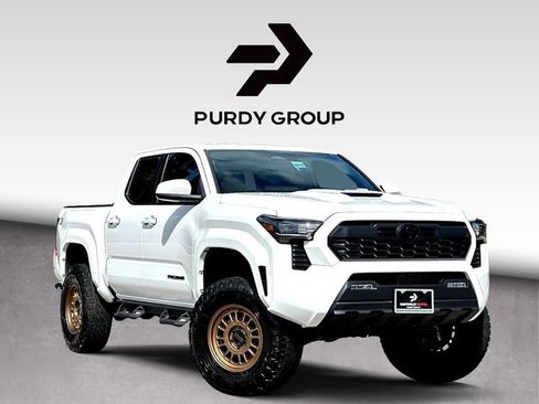 Certified 2024 Toyota Tacoma TRD Sport AWD/4WD image 1